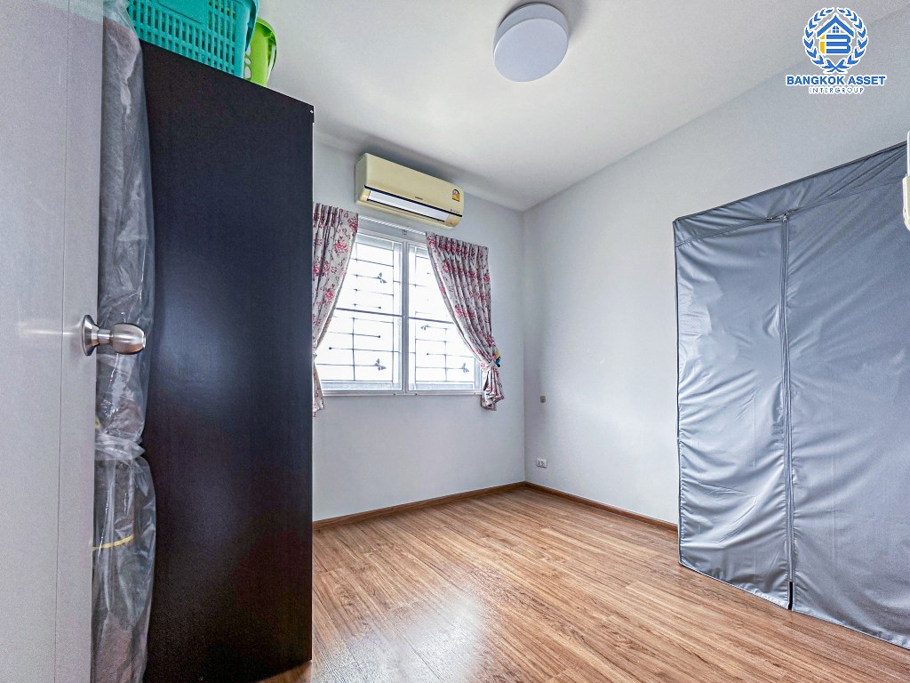 *****ทาวน์เฮ้าส์มือสอง โครงการ พลีโน่ ชัยพฤกษ์ หลังมุม จากแบรนด์ AP บนเนื้อที่ 29.30 ตร.ว. ฟังก์ชัน 3 ห้องนอน 2 ห้องน้ำ 2 ที่จอดรถ แถมฟรี! เครื่องปรับอากาศ พร้อมเข้าอยู่ เชื่อมต่อถนนชัยพฤกษ์ ถนนบางกรวย-ไทรน้อย ถนนราชพฤกษ์ ใกล้เซ็นทรัลเวสต์เกต และจุดขึ้นทางด่วน "แจ้งวัฒนะ"