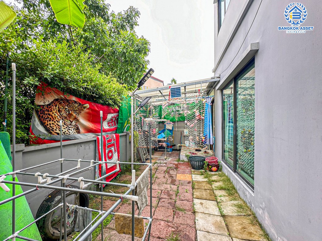 *****ทาวน์เฮ้าส์มือสอง โครงการ พลีโน่ ชัยพฤกษ์ หลังมุม จากแบรนด์ AP บนเนื้อที่ 29.30 ตร.ว. ฟังก์ชัน 3 ห้องนอน 2 ห้องน้ำ 2 ที่จอดรถ แถมฟรี! เครื่องปรับอากาศ พร้อมเข้าอยู่ เชื่อมต่อถนนชัยพฤกษ์ ถนนบางกรวย-ไทรน้อย ถนนราชพฤกษ์ ใกล้เซ็นทรัลเวสต์เกต และจุดขึ้นทางด่วน "แจ้งวัฒนะ"