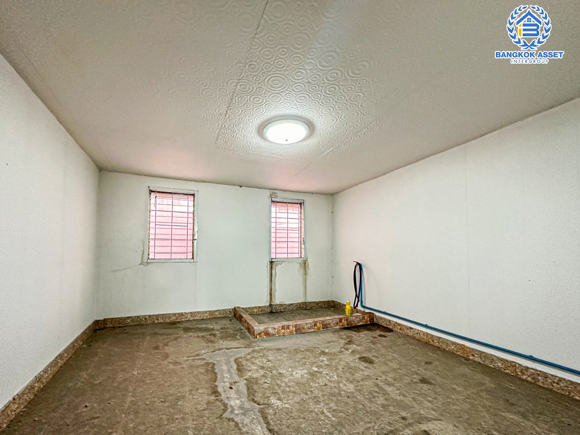 *****อาคารพาณิชย์มือสองนนทบุรี โครงการ บัวทองธานี บางกรวย-ไทรน้อย เนื้อที่กว้าง 42 ตร.ว. ฟังก์ชัน 4 ห้องนอน 4 ห้องน้ำ 2 ที่จอดรถ อาคารสภาพดี บนทำเลแห่งการเดินทาง เชื่อมต่อถนนกาญจนาภิเษก ใกล้รถไฟฟ้าสายสีม่วง "สถานีคลองบางไผ่" จองเลย!