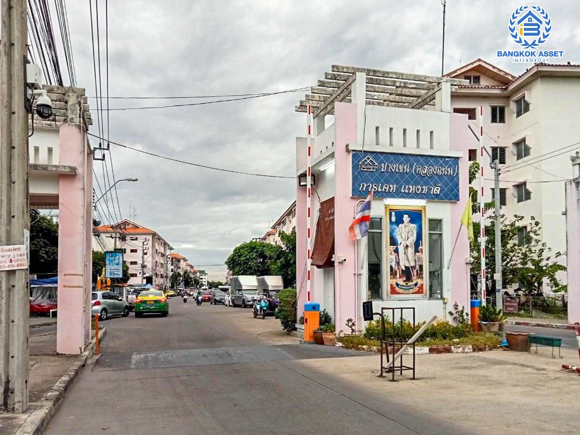 *****คอนโดมิเนียมมือสองกรุงเทพมหานคร โครงการ บ้านเอื้ออาทรบางเขน คลองถนน1 ห้องมุม! เนื้อที่กว้าง 31.85 ตร.ม. ฟังก์ชัน 1 ห้องนอน 1 ห้องน้ำ 1 ที่จอดรถ ห้องพร้อมอยู่ บนทำเลเดินทางสะดวก ใกล้รถไฟฟ้าสายสีเขียว "สถานีสะพานใหม่" และจุดขึ้นทางด่วน "สุขาภิบาล 5-2"