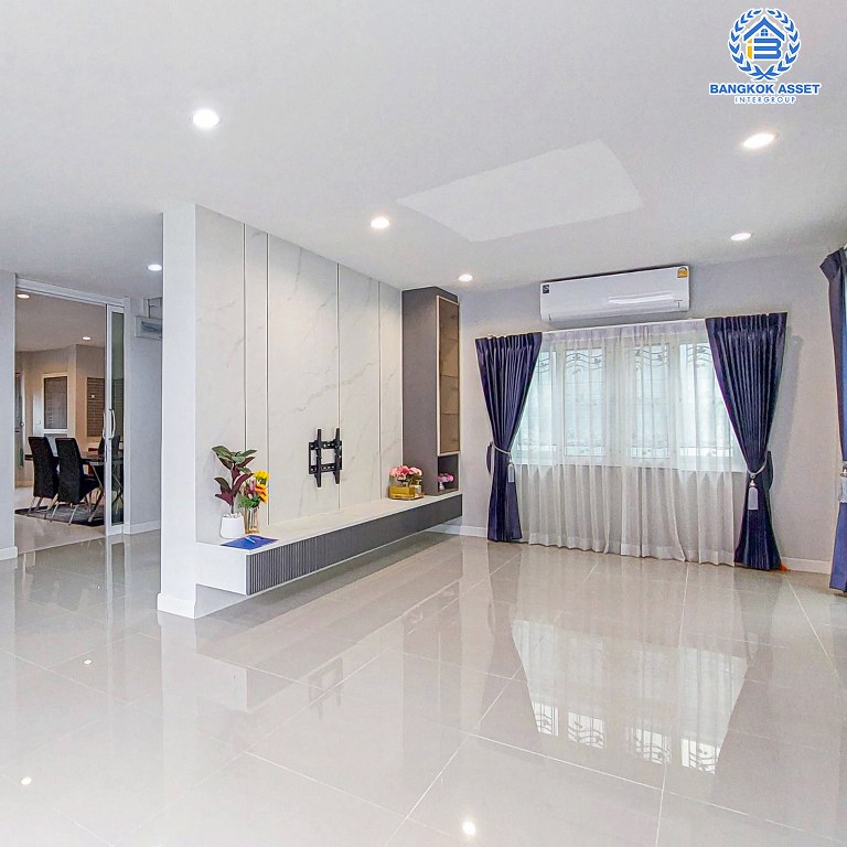 *****บ้านเดี่ยวมือสอง โครงการ ลภาวัน9 ชัยพฤกษ์-แจ้งวัฒนะ เนื้อที่ 60 ตร.ว. ฟังก์ชัน 3 ห้องนอน 2 ห้องน้ำ 2 ที่จอดรถ บ้านสภาพดีเยี่ยม พร้อมเข้าอยู่ บนทำเลเดินทางสะดวก เชื่อมต่อถนนราชพฤกษ์ ถนนรัตนาธิเบศร์ ถนนชัยพฤกษ์ ใกล้รถไฟฟ้าสายสีม่วง "สถานีบางพลู" และจุดขึ้นทางด่วน "ศรีรัช"