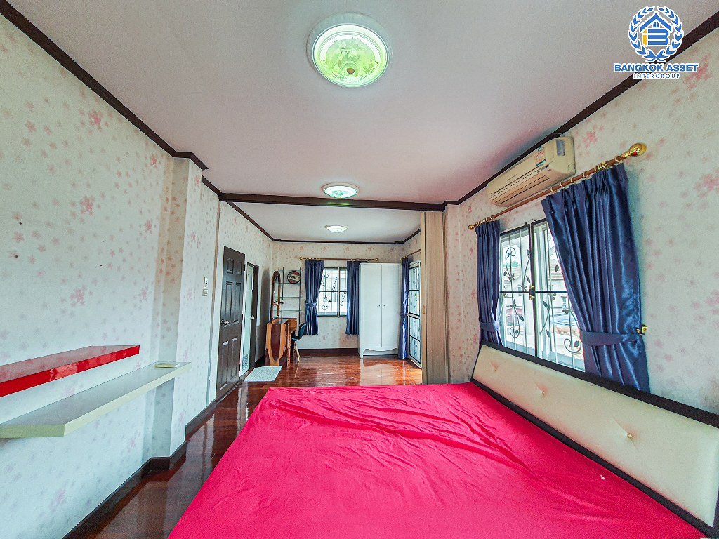 *****บ้านเดี่ยวมือสอง โครงการ ซื่อตรง บางใหญ่ เฟส1 เนื้อที่ 50 ตร.ว. ฟังก์ชัน 3 ห้องนอน 2 ห้องน้ำ 2 ที่จอดรถ บ้านสวย บรรยากาศเป็นส่วนตัว เหมาะกับไลฟ์สไตล์หลากหลาย บนทำเลเดินทางสะดวก เชื่อมต่อถนนบางบัวทอง-สุพรรณบุรี ถนนบางกรวย-ไทรน้อย ถนนวงแหวนตะวันตก ใกล้เซ็นทรัลแจ้งวัฒนะ