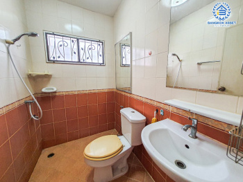 *****บ้านเดี่ยวมือสอง โครงการ ซื่อตรง บางใหญ่ เฟส1 เนื้อที่ 50 ตร.ว. ฟังก์ชัน 3 ห้องนอน 2 ห้องน้ำ 2 ที่จอดรถ บ้านสวย บรรยากาศเป็นส่วนตัว เหมาะกับไลฟ์สไตล์หลากหลาย บนทำเลเดินทางสะดวก เชื่อมต่อถนนบางบัวทอง-สุพรรณบุรี ถนนบางกรวย-ไทรน้อย ถนนวงแหวนตะวันตก ใกล้เซ็นทรัลแจ้งวัฒนะ