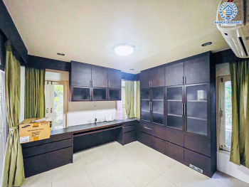 *****บ้านเดี่ยวมือสอง โครงการ โนเบิลวานา วัชรพล เนื้อที่กว้าง 65.60 ตร.ว. ฟังก์ชัน 2 ห้องนอน 3 ห้องน้ำ 2 ที่จอดรถ บ้านหลังใหญ่พื้นที่กว้างขวาง พร้อมข้าอยู่  บนทำเลดี เชื่อมต่อถนนวัชรพล ถนนจตุโชติ ถนนคู้บอน ใกล้รถไฟฟ้าสายสีชมพู "สถานีคู้บอน" และจุดขึ้นทางด่วน "รามอินทรา-อาจณรงค์"