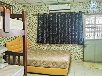 *****ทาวน์เฮ้าส์มือสองกรุงเทพมหานคร หมู่บ้าน พร้อมชัย เพชรเกษม หลังมุม! เนื้อที่ 17 ตร.ว. ฟังก์ชัน 2 ห้องนอน 2 ห้องน้ำ 2 ที่จอดรถ บ้านสภาพดี แถมฟรี! 3 เครื่องปรับอากาศ 1 เครื่องทำน้ำอุ่น บนทำเลแห่งการเดินทาง ใกล้รถไฟฟ้าสายสีน้ำเงิน "สถานีหลักสอง" และจุดขึ้นทางด่วน "พระราม 2"