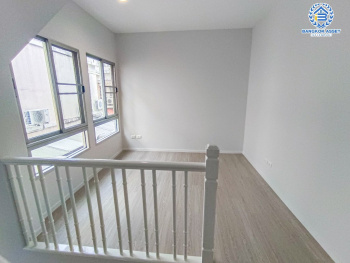 *****ทาวน์เฮ้าส์มือสอง โครงการ บ้านกลางเมืองสวิสทาวน์ เกษตร-นวมินทร์ เนื้อที่ 20 ตร.ว. ฟังก์ชัน 3 ห้องนอน 3 ห้องน้ำ 2 ที่จอดรถ บ้านทำเลเมือง ภายในโครงการสุดร่มรื่น การเดินทางสะดวกเชื่อมต่อถนนประเสริฐมนูกิจ ถนนรามอินทรา ถนนพหลโยธิน ใกล้เซ็นทรัลลาดพร้าว และใกล้จุดขึ้นทางด่วน "ศรีรัช"