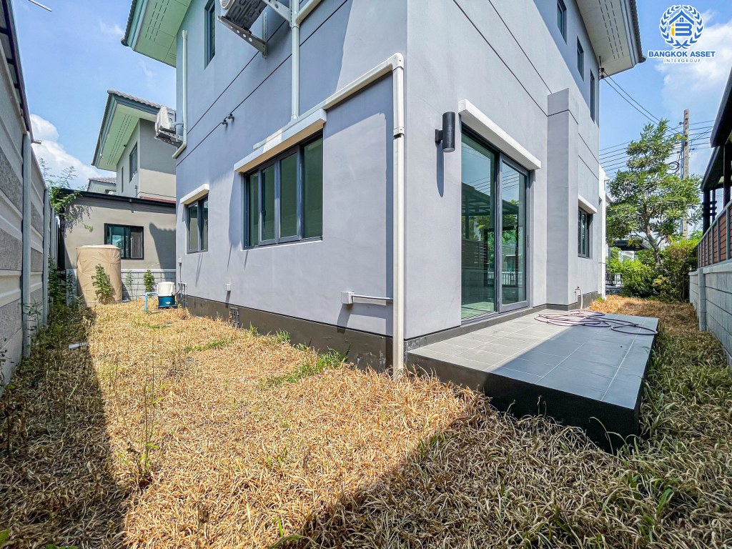 *****บ้านเดี่ยวมือสอง โครงการ เซนโทร บางใหญ่ เนื้อที่กว้าง 51.90 ตร.ว. ฟังก์ชัน 3 ห้องนอน 3 ห้องน้ำ 2 ที่จอดรถ บ้านยังใหม่ เจ้าของเดิมไม่เคยเข้าอยู่ โครงการตั้งบนทำเลดี เชื่อมต่อถนนกาญจนาภิเษก ถนนบ้านกล้วย-ไทรน้อย ถนนชัยพฤกษ์ ใกล้รถไฟฟ้าสายสีม่วง "สถานีคลองบางไผ่"