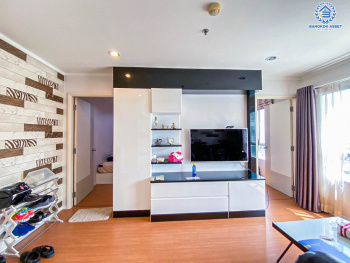 *****คอนโดมิเนียมมือสอง โครงการ ลุมพินีพาร์ค รัตนาธิเบศร์ พื้นที่ใช้สอย 45.28 ตร.ม. ฟังก์ชัน 2 ห้องนอน 2 ห้องน้ำ 2 ที่จอดรถ พร้อมอยู่บนทำเลเดินทางสะดวกสบาย เชื่อมต่อถนนรัตนาเบศร์ ถนนติวานนท์ ถนนงามวงศ์วาน ใกล้เซ็นทรัลรัตนาธิเบศร์ และรถไฟฟ้าสายสีม่วง "สถานีบางกระสอ"