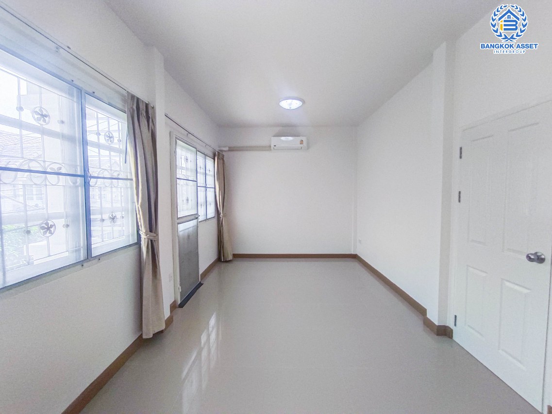 *****ทาวน์เฮ้าส์มือสองนนทบุรี โครงการ ดรีมเพลส กาญจนาภิเษก เนื้อที่ 18 ตร.ว. ฟังก์ชัน 2 ห้องนอน 2 ห้องน้ำ 1 ที่จอดรถ บ้านพร้อมเข้าอยู่ แถมฟรี! 3 เครื่องปรับอากาศ , 2 เครื่องทำน้ำอุ่น บนทำเลแห่งการเดินทาง เชื่อมต่อ ถนนกาญจนาภิเษก, ถนนนครอินทร์, ถนนราชพฤกษ์ ใกล้ทางด่วน "ศรีรัช"