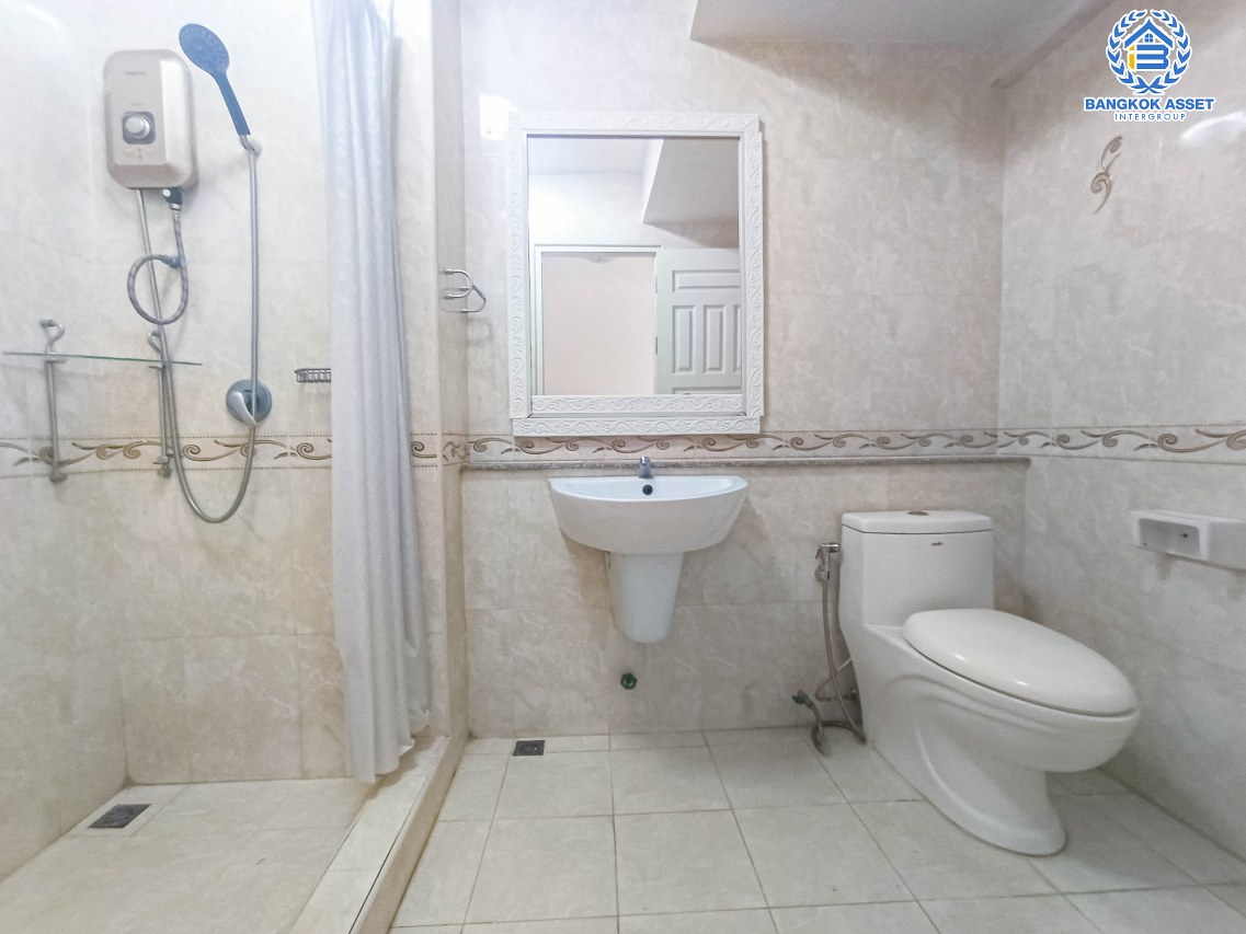 *****ทาวน์เฮ้าส์มือสองนนทบุรี โครงการ ดรีมเพลส กาญจนาภิเษก เนื้อที่ 18 ตร.ว. ฟังก์ชัน 2 ห้องนอน 2 ห้องน้ำ 1 ที่จอดรถ บ้านพร้อมเข้าอยู่ แถมฟรี! 3 เครื่องปรับอากาศ , 2 เครื่องทำน้ำอุ่น บนทำเลแห่งการเดินทาง เชื่อมต่อ ถนนกาญจนาภิเษก, ถนนนครอินทร์, ถนนราชพฤกษ์ ใกล้ทางด่วน "ศรีรัช"