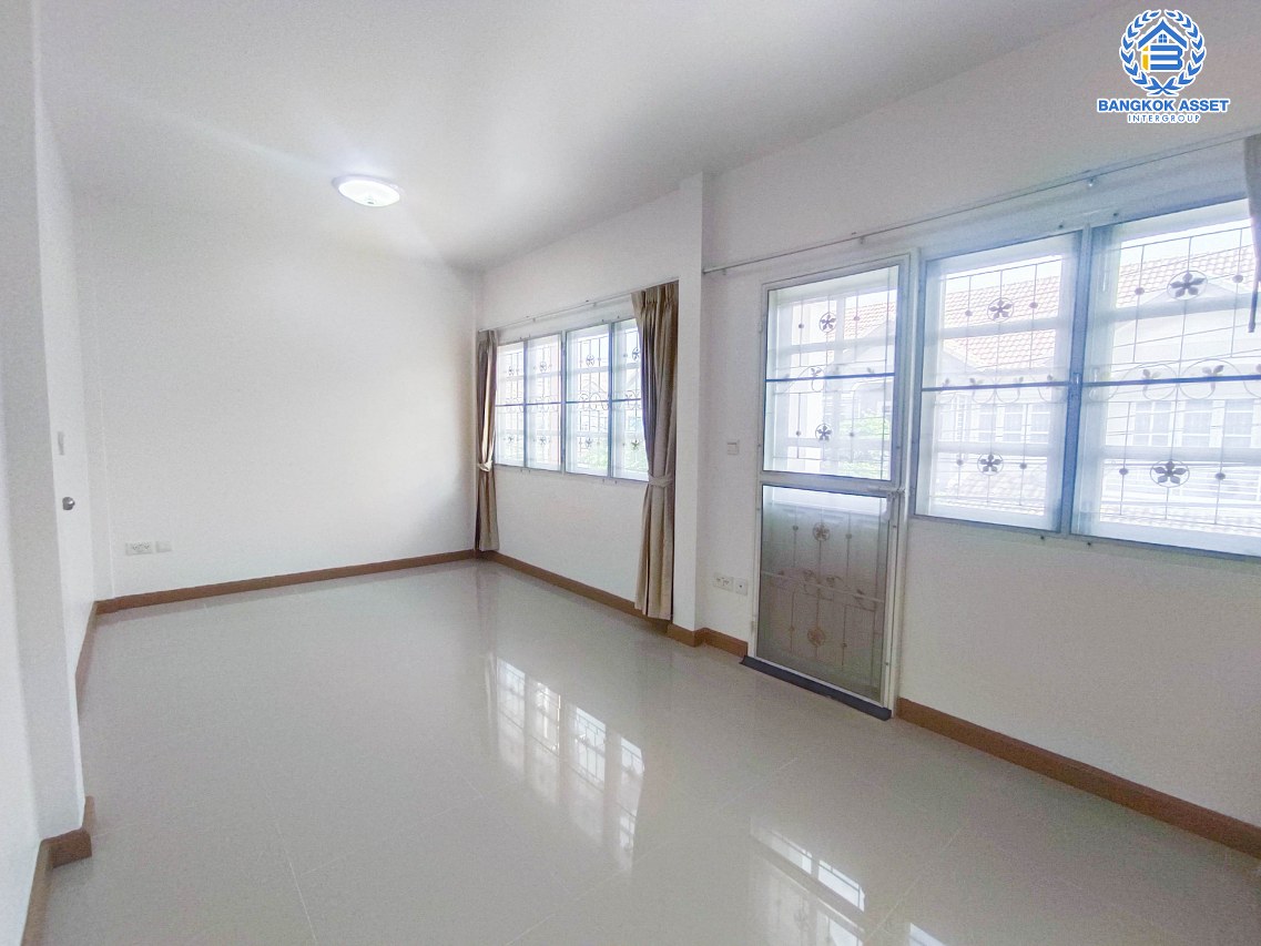 *****ทาวน์เฮ้าส์มือสองนนทบุรี โครงการ ดรีมเพลส กาญจนาภิเษก เนื้อที่ 18 ตร.ว. ฟังก์ชัน 2 ห้องนอน 2 ห้องน้ำ 1 ที่จอดรถ บ้านพร้อมเข้าอยู่ แถมฟรี! 3 เครื่องปรับอากาศ , 2 เครื่องทำน้ำอุ่น บนทำเลแห่งการเดินทาง เชื่อมต่อ ถนนกาญจนาภิเษก, ถนนนครอินทร์, ถนนราชพฤกษ์ ใกล้ทางด่วน "ศรีรัช"