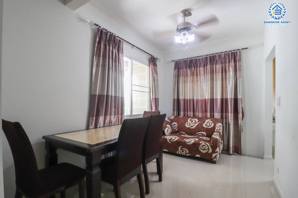 *****บ้านแฝดมือสอง โครงการ โฮมเพลส วงแหวน-รัตนาธิเบศร์ หลังมุม! เนื้อที่กว้างขวางมากถึง 43.10 ตร.ว. ฟังก์ชัน 3 ห้องนอน 2 ห้องน้ำ ที่จอดรถ 2 คัน ต่อเติมครบ พร้อมเข้าอยู่ ตั้งอยู่บนทำเลแห่งการเดินทาง ใกล้รถไฟฟ้าสายสีม่วง "สถานีคลองบางไผ่" และจุดขึ้นทางด่วน "กาญจนาภิเษก"