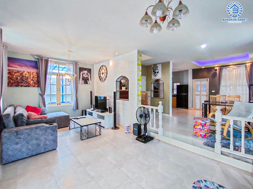 *****บ้านเดี่ยวมือสอง โครงการ เพอร์เฟคเพลส รัตนาธิเบศร์ เนื้อที่ 60 ตร.ว. ฟังก์ชัน 3 ห้องนอน 2 ห้องน้ำ 1 ที่จอดรถ ภายในตกแต่งโมเดิร์น พร้อมเข้าอยู่ บนทำเลเดินทางสะดวก เชื่อมต่อถนนรัตนาธิเบศร์ ถนนราชพฤกษ์ ถนนติวานนท์ ใกล้รถไฟฟ้าสายสีม่วง "สถานีบางรักน้อยท่าอิฐ" และจุดขึ้นทางด่วน "ศรีรัช"