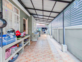 *****บ้านเดี่ยวมือสอง โครงการ เพอร์เฟคเพลส รัตนาธิเบศร์ เนื้อที่ 60 ตร.ว. ฟังก์ชัน 3 ห้องนอน 2 ห้องน้ำ 1 ที่จอดรถ ภายในตกแต่งโมเดิร์น พร้อมเข้าอยู่ บนทำเลเดินทางสะดวก เชื่อมต่อถนนรัตนาธิเบศร์ ถนนราชพฤกษ์ ถนนติวานนท์ ใกล้รถไฟฟ้าสายสีม่วง "สถานีบางรักน้อยท่าอิฐ" และจุดขึ้นทางด่วน "ศรีรัช"