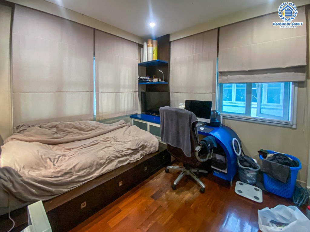 *****บ้านเดี่ยวมือสอง โครงการ ภัสสร11 ประชาชื่น เนื้อที่ 60 ตร.ว. ฟังก์ชัน 5 ห้องนอน 4 ห้องน้ำ 2 ที่จอดรถ บ้านสภาพดีเยี่ยม พร้อมเข้าอยู่ บนทำเลเดินทางสะดวก เชื่อมต่อถนนแจ้งวัฒนะ ถนนสามัคคี ถนนงามวงศ์วาน ใกล้รถไฟฟ้าสายสีแดง "สถานีบางเขน" และจุดขึ้นทางด่วน "งามวงศ์วาน"