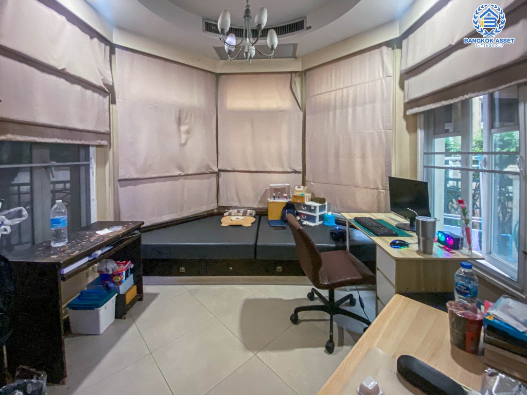 *****บ้านเดี่ยวมือสอง โครงการ ภัสสร11 ประชาชื่น เนื้อที่ 60 ตร.ว. ฟังก์ชัน 5 ห้องนอน 4 ห้องน้ำ 2 ที่จอดรถ บ้านสภาพดีเยี่ยม พร้อมเข้าอยู่ บนทำเลเดินทางสะดวก เชื่อมต่อถนนแจ้งวัฒนะ ถนนสามัคคี ถนนงามวงศ์วาน ใกล้รถไฟฟ้าสายสีแดง "สถานีบางเขน" และจุดขึ้นทางด่วน "งามวงศ์วาน"