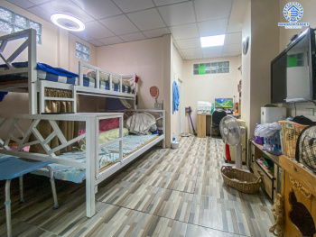 *****บ้านเดี่ยวมือสอง โครงการ ภัสสร11 ประชาชื่น เนื้อที่ 60 ตร.ว. ฟังก์ชัน 5 ห้องนอน 4 ห้องน้ำ 2 ที่จอดรถ บ้านสภาพดีเยี่ยม พร้อมเข้าอยู่ บนทำเลเดินทางสะดวก เชื่อมต่อถนนแจ้งวัฒนะ ถนนสามัคคี ถนนงามวงศ์วาน ใกล้รถไฟฟ้าสายสีแดง "สถานีบางเขน" และจุดขึ้นทางด่วน "งามวงศ์วาน"