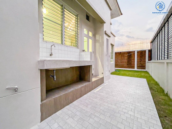 *****บ้านเดี่ยวมือสอง มัณฑนา ปิ่นเกล้า-พระราม5 หลังมุม เนื้อที่ 63 ตร.ว. ฟังก์ชัน 3 ห้องนอน 2 ห้องน้ำ 2 ที่จอดรถ บ้านหลังใหญ่สภาพดีเยี่ยม สิ่งแนวยความสะดวกโครงการครบครัน บนทำเลเดินทางสะดวก เชื่อมต่อถนนพระราม5-นครอินทร์ ถนนสวนผัก ถนนกาญจนาภิเษก ใกล้เดอะวอล์ค ราชพฤกษ์