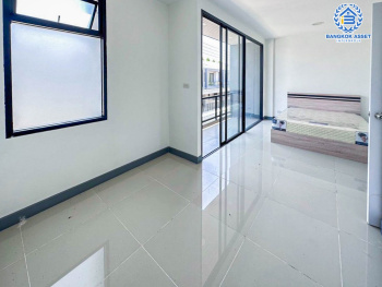 *****ทาวน์เฮ้าส์มือสองพระนครศรีอยุธยา โครงการ เดอะริช บางปะอิน เนื้อที่กว้าง 22.2 ตร.ว. ฟังก์ชัน 3 ห้องนอน 2 ห้องน้ำ 2 ที่จอดรถ บ้านพร้อมอยู่ แถมฟรี! 1 เครื่องปรับอากาศ บนทำเลดี เชื่อมต่อ ถนนอุดมสรยุทธ์ ใกล้จุดขึ้นทางด่วน "บางปะอิน" จองเลย