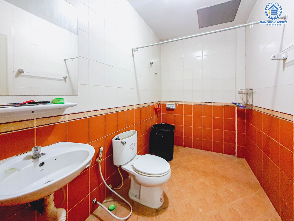 *****ทาวน์เฮ้าส์มือสองนนทบุรี โครงการ ซื่อตรง บางใหญ่ เฟส2 เนื้อที่กว้าง 22 ตร.ว. ฟังก์ชัน 3 ห้องนอน 2 ห้องน้ำ 2 ที่จอดรถ บ้านสภาพดี บนทำเลแห่งการเดินทางเชื่อมต่อถนนชัยพฤกษ์, ถนนบางบัวทอง-สุพรรณบุรี ราคาถูกสุดในย่านนี้