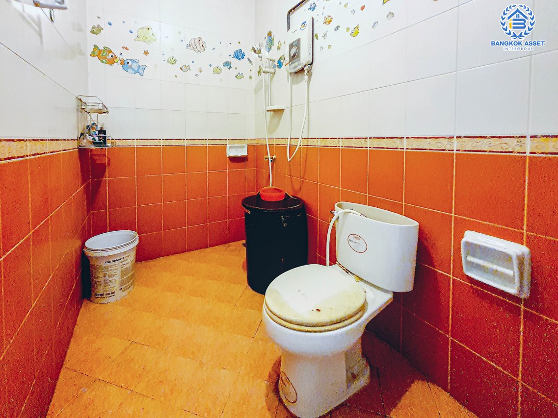 *****ทาวน์เฮ้าส์มือสองนนทบุรี โครงการ ซื่อตรง บางใหญ่ เฟส2 เนื้อที่กว้าง 22 ตร.ว. ฟังก์ชัน 3 ห้องนอน 2 ห้องน้ำ 2 ที่จอดรถ บ้านสภาพดี บนทำเลแห่งการเดินทางเชื่อมต่อถนนชัยพฤกษ์, ถนนบางบัวทอง-สุพรรณบุรี ราคาถูกสุดในย่านนี้