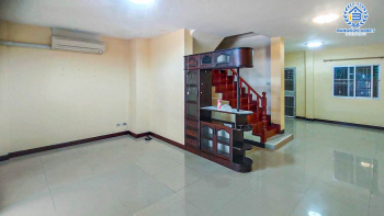 *****ทาวน์เฮ้าส์มือสองนนทบุรี โครงการ ซื่อตรง บางใหญ่ เฟส2 เนื้อที่กว้าง 22 ตร.ว. ฟังก์ชัน 3 ห้องนอน 2 ห้องน้ำ 2 ที่จอดรถ บ้านสภาพดี บนทำเลแห่งการเดินทางเชื่อมต่อถนนชัยพฤกษ์, ถนนบางบัวทอง-สุพรรณบุรี ราคาถูกสุดในย่านนี้