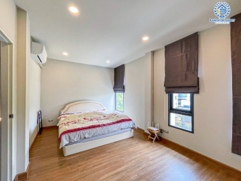 *****บ้านแฝดมือสอง โครงการ เซนโทร อ่อนนุช-สุวรรณภูมิ เนื้อที่กว้าง 35.50 ตร.ว. ฟังก์ชัน 3 ห้องนอน 2 ห้องน้ำ 1 ที่จอดรถ บ้านสภาพสวยพร้อมเข้าอยู่ บนทำเลเดินทางสะดวก เชื่อมต่อถนนลาดกระบัง ถนนกิ่งแก้ว ถนนวงแหวนรอบนอก(ตะวันออก) ใกล้ Airport Link "สถานีลาดกระบัง" และจุดขึ้นทางด่วน "บูรพาวิถี"