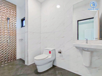 *****บ้านเดี่ยวมือสอง โครงการ เดอะโซเชียลพลัส เพชรเกษม-สามพราน เนื้อที่ 50.80 ตร.ว. ฟังก์ชัน 3 ห้องนอน 4 ห้องน้ำ 2 ที่จอดรถ ภายในสภาพดีเยี่ยม มีพื้นที่รอบบ้าน แถมฟรี! เครื่องปรับอากาศ บนทำเลเดินทางสะดวก เชื่อมต่อถนนเพชรเกษม ถนนบรมราชชนนี