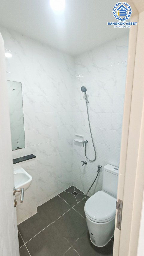 *****ทาวน์เฮ้าส์มือสองนนทบุรี โครงการ เดอะเมทโทร รัตนาธิเบศร์ หลังมุม! เนื้อที่กว้าง 20.3 ตร.ว. ฟังก์ชัน 3 ห้องนอน 2 ห้องน้ำ 2 ที่จอดรถ บ้านสภาพดี พร้อมเข้าอยู่ บนทำเลเดินทางสะดวก เชื่อมต่อถนนรัตนาธิเบศร์, ถนนบางกรวย-ไทรน้อย ใกล้รถไฟฟ้าสายสีม่วง "สถานีไทรม้า" และทางด่วน "งามวงศ์วาน"