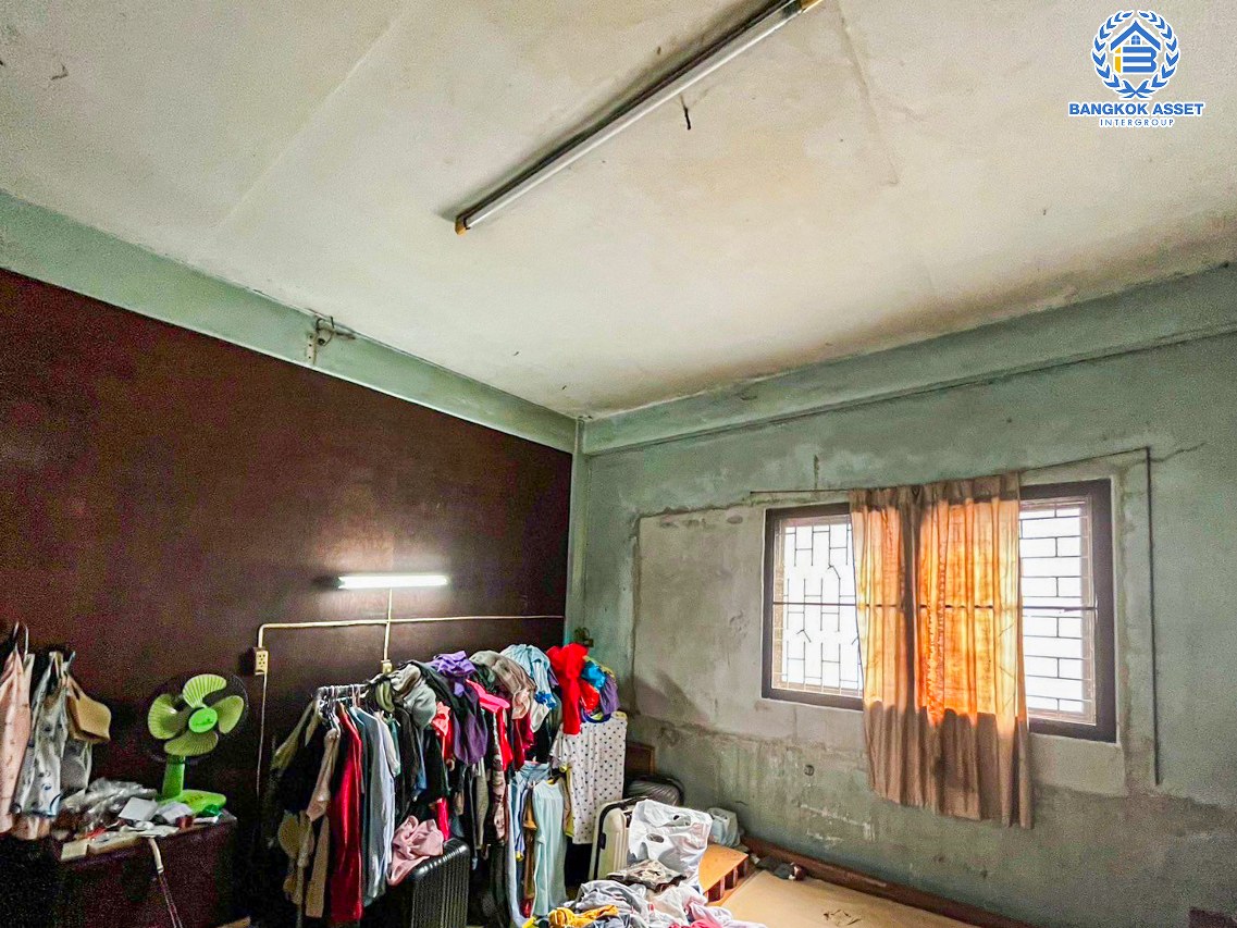 *****อาคารพาณิชย์มือสองกรุงเทพมหานคร อาคารพาณิชย์ ซอยจันทน์43 รัชดาภิเษก เนื้อที่กว้าง 32 ตร.ว. ฟังก์ชัน 10 ห้องนอน 2 ห้องน้ำ บนทำเลแห่งการเดินทาง เชื่อมต่อถนนรัชดาภิเษก, ถนพระราม3 ใกล้จุดขึ้นทางด่วน "พระราม3"