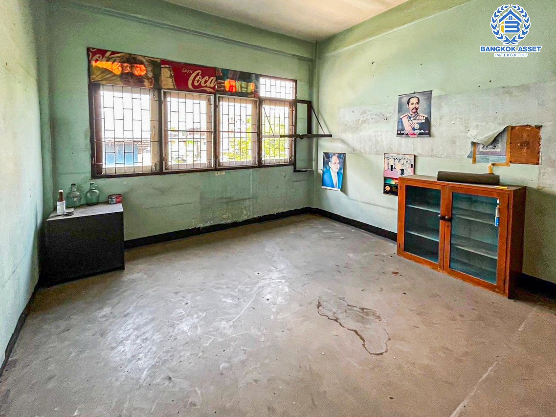 *****อาคารพาณิชย์มือสองกรุงเทพมหานคร อาคารพาณิชย์ ซอยจันทน์43 รัชดาภิเษก เนื้อที่กว้าง 32 ตร.ว. ฟังก์ชัน 10 ห้องนอน 2 ห้องน้ำ บนทำเลแห่งการเดินทาง เชื่อมต่อถนนรัชดาภิเษก, ถนพระราม3 ใกล้จุดขึ้นทางด่วน "พระราม3"