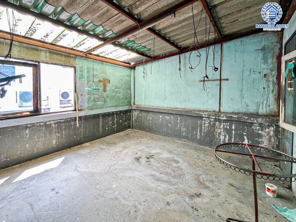 *****อาคารพาณิชย์มือสองกรุงเทพมหานคร อาคารพาณิชย์ ซอยจันทน์43 รัชดาภิเษก เนื้อที่กว้าง 32 ตร.ว. ฟังก์ชัน 10 ห้องนอน 2 ห้องน้ำ บนทำเลแห่งการเดินทาง เชื่อมต่อถนนรัชดาภิเษก, ถนพระราม3 ใกล้จุดขึ้นทางด่วน "พระราม3"