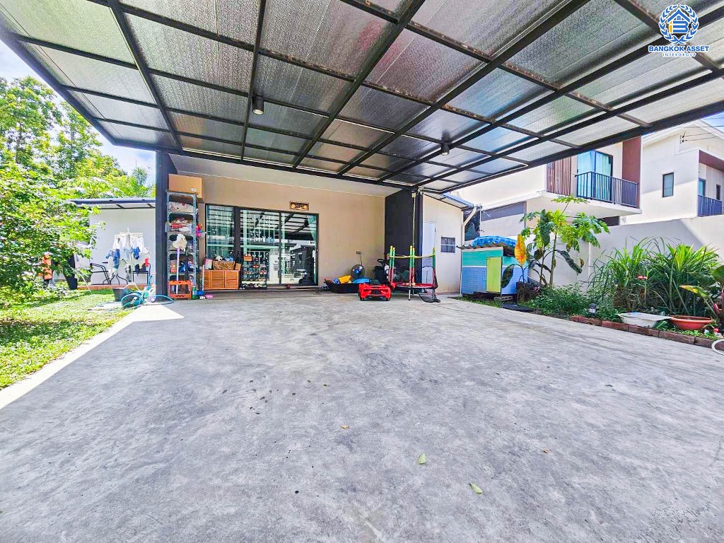 *****บ้านแฝดมือสอง โครงการ เดอะคอนเนค44 กาญจนาภิเษก-กันตนา เนื้อที่ 50.90 ตร.ว. ฟังก์ชัน 3 ห้องนอน 2 ห้องน้ำ 2 ที่จอดรถ บ้านสภาพดีเยี่ยม พร้อมเข้าอยู่ บนทำเลดี เชื่อมต่อถนนบางใหญ่-บางคูลัด ถนนกาญจนาภิเษก ถนนพิชัยเขต ใกล้รถไฟฟ้าสายสีม่วง "สถานีตลาดบางใหญ่" และจุดขึ้นทางด่วน "ศรีรัช"