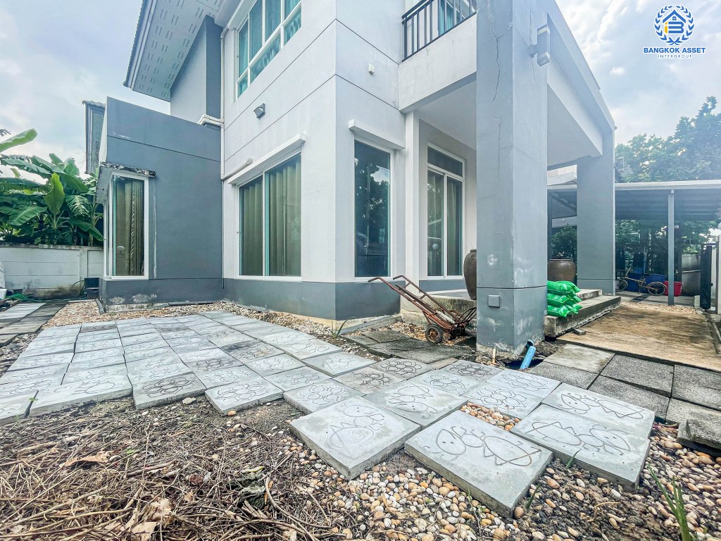 *****บ้านเดี่ยวมือสอง โครงการ บางกอกบูเลอวาร์ด ปิ่นเกล้า-เพชรเกษม เนื้อที่กว้าง 70 ตร.ว. ฟังก์ชัน 4 ห้องนอน 4 ห้องน้ำ 2 ที่จอดรถ สภาพดีเยี่ยม ราคาคุ้มค่า บนทำเลเดินทางสะดวก เชื่อมต่อถนนเพชรเกษม ถนนบางบอน3 ถนนกาญจนาภิเษก ใกล้รถไฟฟ้าสายสีน้ำเงิน "สถานีหลักสอง" และจุดขึ้นทางด่วน "ศรีรัช-วงแหวน"