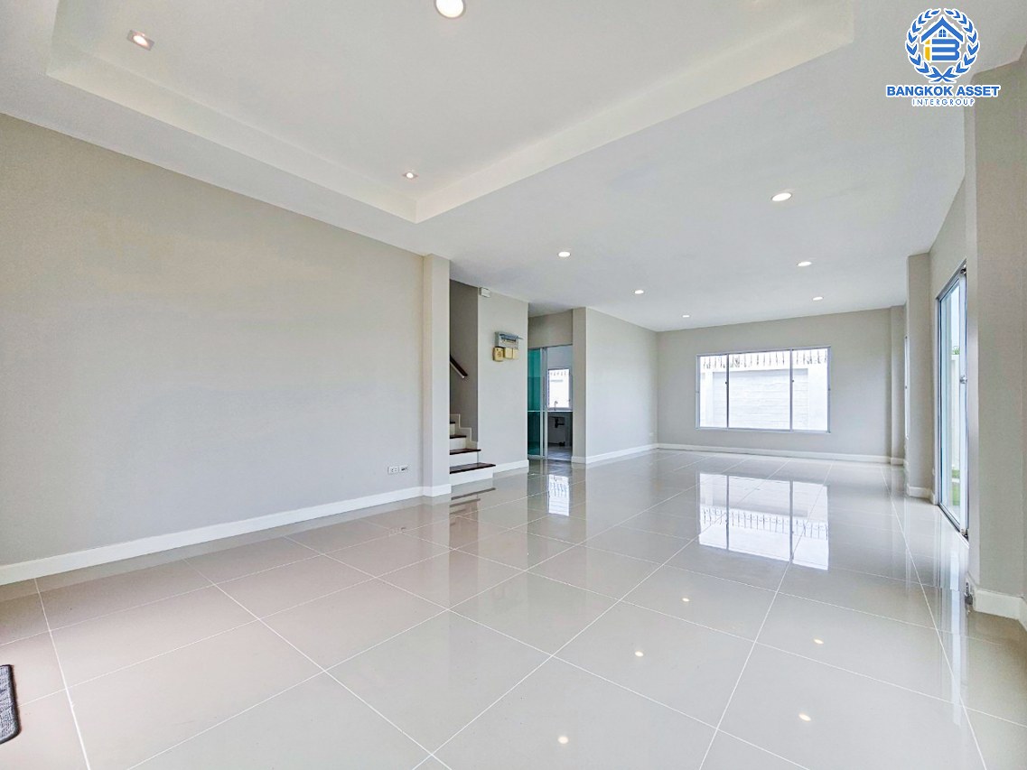 *****บ้านเดี่ยวมือสองกรุงเทพมหานคร โครงการ เดอะแกรนด์ วงแหวน-ประชาอุทิศ เนื้อที่กว้าง 65.30 ตร.ว. ฟังก์ชัน 3 ห้องนอน 3 ห้องน้ำ 2 ที่จอดรถ บ้านสวย พร้อมเข้าอยู่ บนทำเลแห่งการเดินทาง เชื่อมต่อ ถนนประชาอุทิศ, ถนนบางขุนเทียน, ถนนพระราม 2 ใกล้จุดขึ้นทางด่วน "พระราม2"