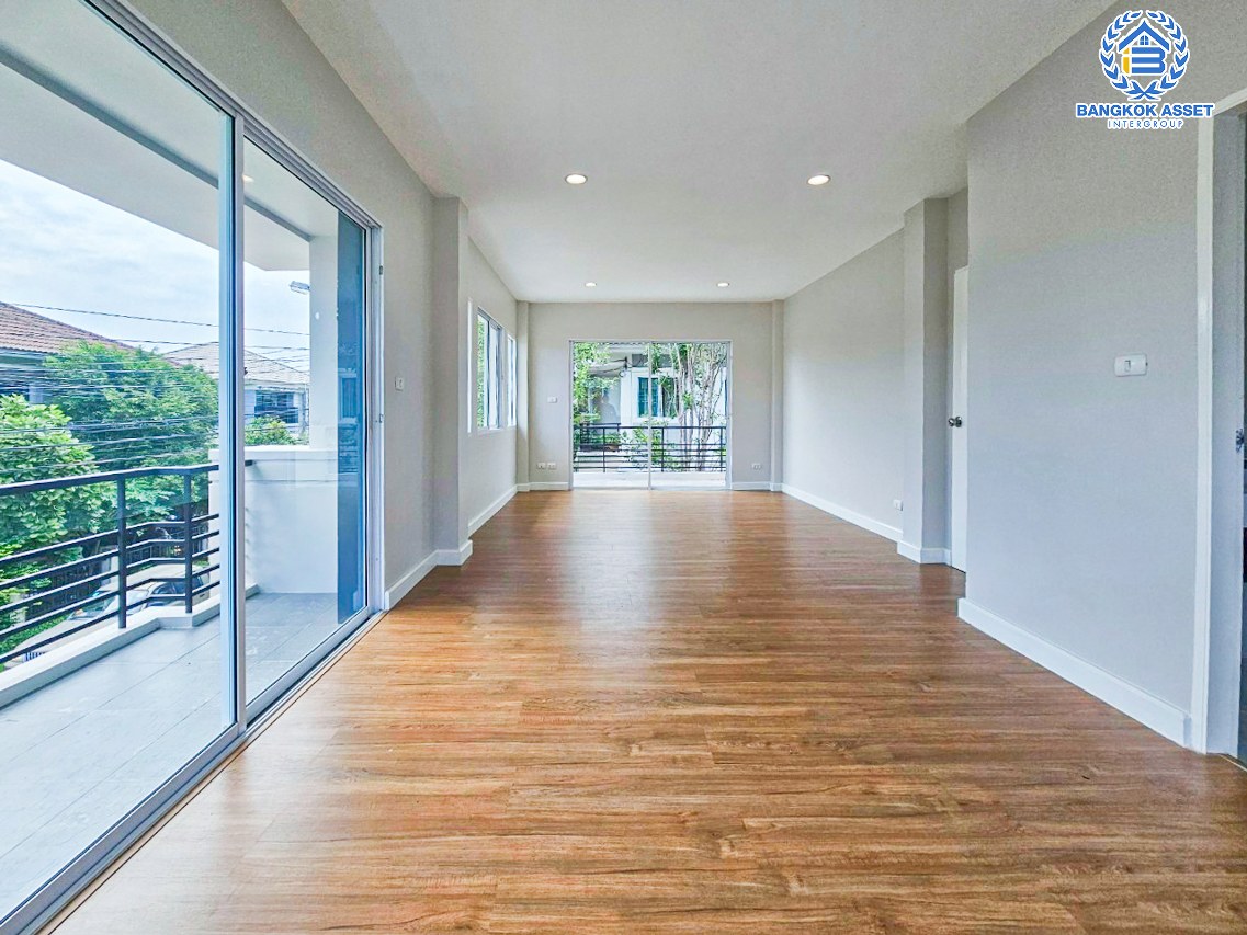 *****บ้านเดี่ยวมือสองกรุงเทพมหานคร โครงการ เดอะแกรนด์ วงแหวน-ประชาอุทิศ เนื้อที่กว้าง 65.30 ตร.ว. ฟังก์ชัน 3 ห้องนอน 3 ห้องน้ำ 2 ที่จอดรถ บ้านสวย พร้อมเข้าอยู่ บนทำเลแห่งการเดินทาง เชื่อมต่อ ถนนประชาอุทิศ, ถนนบางขุนเทียน, ถนนพระราม 2 ใกล้จุดขึ้นทางด่วน "พระราม2"