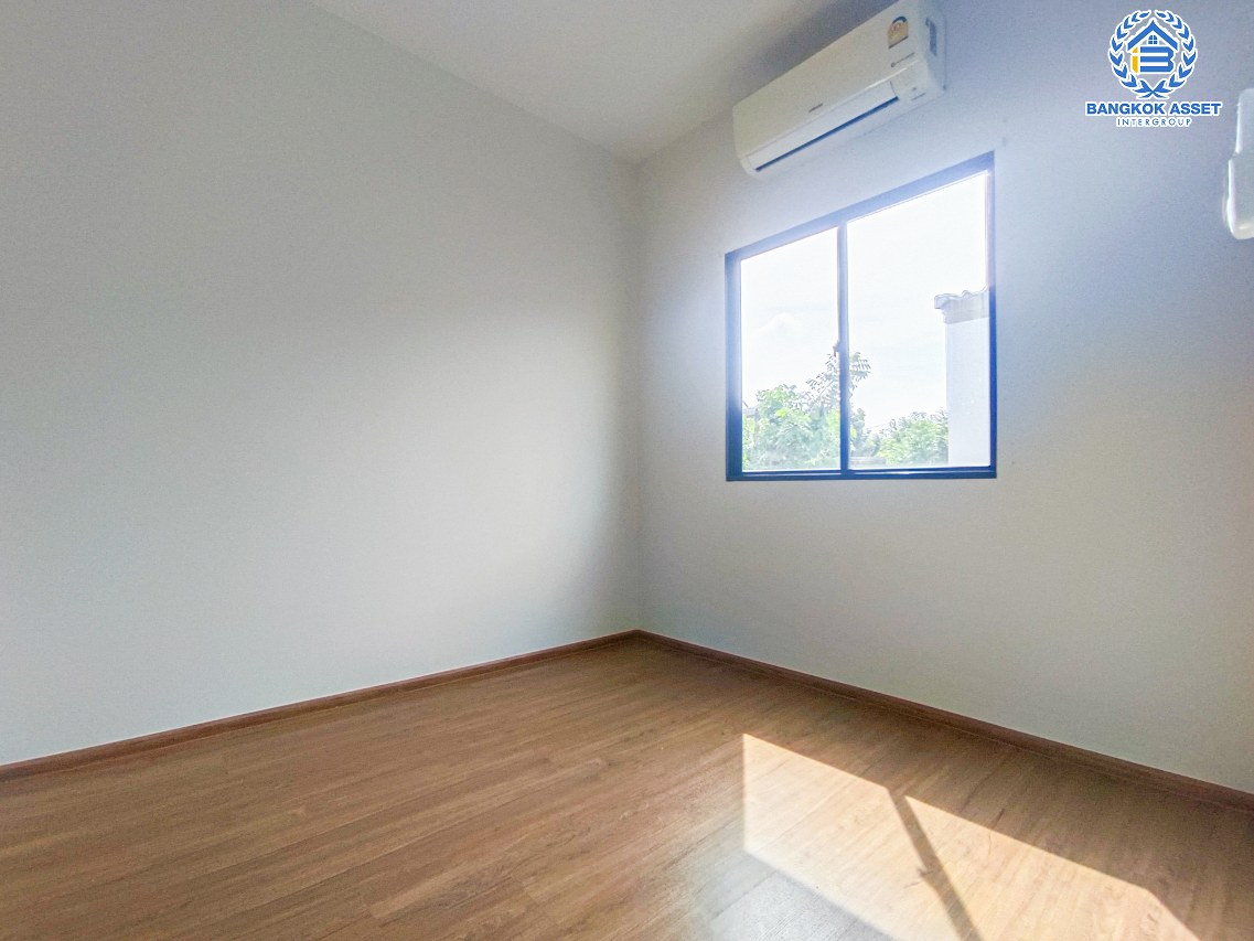 *****ทาวน์เฮ้าส์มือสองนนทบุรี โครงการ พลีโน่ บางใหญ่2 หลังมุม! เนื้อที่กว้างมากถึง 34.1 ตร.ว. ฟังก์ชัน 3 ห้องนอน 2 ห้องน้ำ 1 ที่จอดรถ แถมฟรี! 1 เครื่องปรับอากาศ บนทำเลเดินทางสะดวก เชื่อมต่อถนนกาญจนาภิเษก, ถนนรัตนาธิเบศร์ ใกล้จุดขึ้นทางด่วน "ศรีรัช-วงแหวนรอบนอก" จองเลย