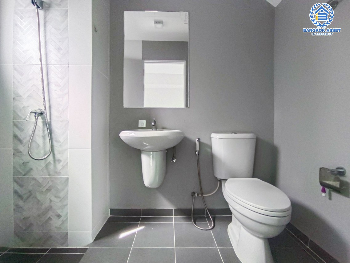 *****ทาวน์เฮ้าส์มือสองนนทบุรี โครงการ พลีโน่ บางใหญ่2 หลังมุม! เนื้อที่กว้างมากถึง 34.1 ตร.ว. ฟังก์ชัน 3 ห้องนอน 2 ห้องน้ำ 1 ที่จอดรถ แถมฟรี! 1 เครื่องปรับอากาศ บนทำเลเดินทางสะดวก เชื่อมต่อถนนกาญจนาภิเษก, ถนนรัตนาธิเบศร์ ใกล้จุดขึ้นทางด่วน "ศรีรัช-วงแหวนรอบนอก" จองเลย