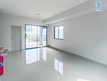 *****ทาวน์เฮ้าส์มือสองนนทบุรี โครงการ พลีโน่ บางใหญ่2 หลังมุม! เนื้อที่กว้างมากถึง 34.1 ตร.ว. ฟังก์ชัน 3 ห้องนอน 2 ห้องน้ำ 1 ที่จอดรถ แถมฟรี! 1 เครื่องปรับอากาศ บนทำเลเดินทางสะดวก เชื่อมต่อถนนกาญจนาภิเษก, ถนนรัตนาธิเบศร์ ใกล้จุดขึ้นทางด่วน "ศรีรัช-วงแหวนรอบนอก" จองเลย