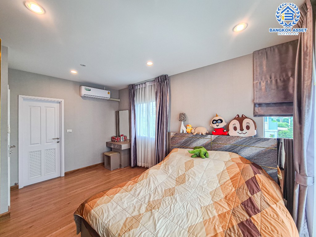 *****บ้านแฝดมือสอง โครงการ เดอะ แพลนท์ พหลโยธิน-รังสิต หลังมุม เนื้อที่กว้าง 44.10 ตร.ว. ฟังก์ชัน 3 ห้องนอน 2 ห้องน้ำ 2 ที่จอดรถ ข้างบ้านมีพื้นที่กว้าง ต่อเติมครัวพร้อมใช้งาน โครงการบนทำเลดี เชื่อมต่อถนนคลองหลวง ถนนรังสิต-รังสิต ถนนพหลโยธิน ใกล้ฟิวเจอร์พาร์ครังสิต