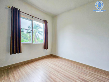 *****ทาวน์เฮ้าส์มือสองนนทบุรี โครงการ อารียา เดอะวิลเลจ บางกรวย-กรุงเทพ เนื้อที่กว้าง 30 ตร.ว. ฟังก์ชัน 3 ห้องนอน 2 ห้องน้ำ 2 ที่จอดรถ บ้านสภาพสวย น่าอยู่ บนทำเลแห่งการเดินทาง เชื่อมต่อถนนกาญจนาภิเษก ใกล้รถไฟฟ้าสายสีม่วง "สถานีคลองบางไผ่" และจุดขึ้นทางด่วน "ศรีรัช"