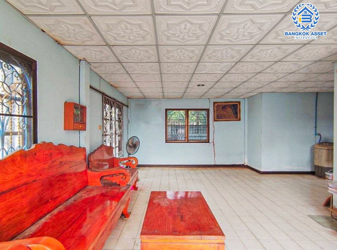 *****บ้านเดี่ยวมือสองปทุมธานี หมู่บ้าน เคียงคลอง2 ธัญบุรี-ปทุมธานี เนื้อที่กว้างมากถึง 80 ตร.ว. ฟังก์ชัน 3 ห้องนอน 2 ห้องน้ำ 1 ที่จอดรถ บ้านสภาพสวย มีเนื้อที่ข้างบ้านปลูกห้องเพิ่มได้หลายห้อง บนทำเลเดินทางเข้าเมืองก็ง่าย ออกต่างจังหวัดก็สะดวก เชื่อมต่อถนนรังสิต-นครนายก จองเลย!