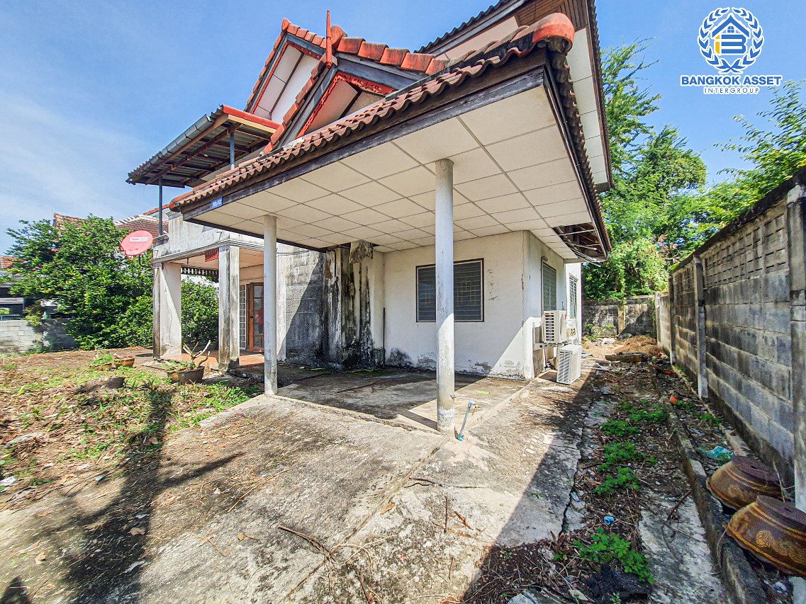 *****บ้านเดี่ยวมือสองปทุมธานี หมู่บ้าน เคียงคลอง2 ธัญบุรี-ปทุมธานี เนื้อที่กว้างมากถึง 80 ตร.ว. ฟังก์ชัน 3 ห้องนอน 2 ห้องน้ำ 1 ที่จอดรถ บ้านสภาพสวย มีเนื้อที่ข้างบ้านปลูกห้องเพิ่มได้หลายห้อง บนทำเลเดินทางเข้าเมืองก็ง่าย ออกต่างจังหวัดก็สะดวก เชื่อมต่อถนนรังสิต-นครนายก จองเลย!