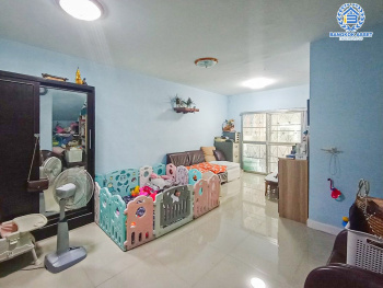 *****ทาวน์เฮ้าส์มือสองนนทบุรี โครงการ พฤกษาวิลล์33 ปิ่นเกล้า-วงแหวน เนื้อที่กว้าง 21.1 ตร.ว. ฟังก์ชัน 3 ห้องนอน 2 ห้องน้ำ 1 ที่จอดรถ บ้านพร้อมอยู่ ต่อเติมครบ บนทำเลเชื่อมต่อถนนกาญจนาภิเษก, ถนนนครอินทร์, ถนนรัตนาธิเบศร์ ใกล้รถไฟฟ้าสายสีม่วง "สถานีตลาดบางใหญ่" และทางด่วน "ศรีรัช"