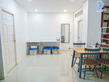 *****ทาวน์เฮ้าส์มือสองนนทบุรี โครงการ เศรณีวิลล่า บ้านกล้วย-ไทรน้อย เนื้อที่กว้างขวางถึง 31 ตร.ว. ฟังก์ชัน 3 ห้องนอน 2 ห้องน้ำ 1 ที่จอดรถ บ้านปรับปรุงใหม่สภาพดีมาก บนทำเลแห่งการเดินทาง เชื่อมต่อถนนกาญจนาภิเษก ใกล้รถไฟฟ้าสายสีม่วง "สถานีคลองบางไผ่" และทางด่วน "ศรีรัช" ในราคาสุดคุ้ม!