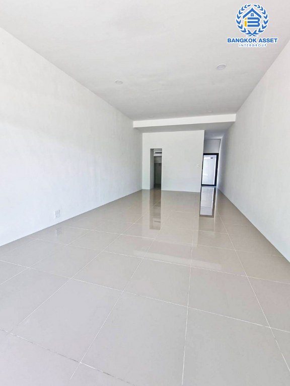 *****ทาวน์เฮ้าส์มือสอง โครงการ ธนานนท์แลนด์ ราชพฤกษ์ เนื้อที่กว้าง 16 ตร.ว. ฟังก์ชัน 2 ห้องนอน 3 ห้องน้ำ 1 ที่จอดรถ ภายในสภาพดีเยี่ยม พร้อมเข้าอยู่ บนทำเลเดินทางสะดวก เชื่อมต่อถนนราชพฤกษ์ ถนนติวานนท์ ถนนรัตนาธิเบศร์ ใกล้รถไฟฟ้าสายสีม่วง "สถานีบางรักน้อยท่าอิฐ" และจุดขึ้นทางด่วน "ศรีรัช"