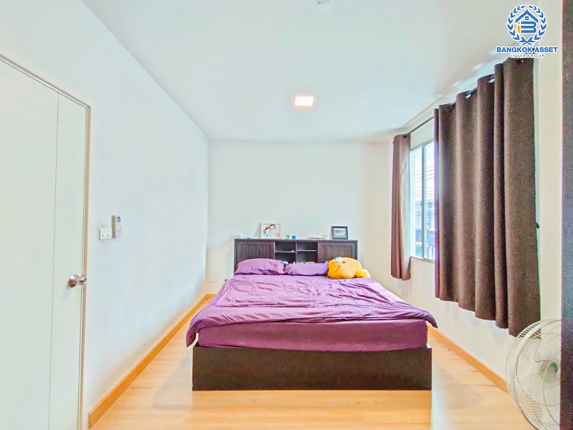 *****ทาวน์เฮ้าส์มือสองสมุทรปราการ โครงการ พฤกษาวิลล์ อ่อนนุช-สุวรรณภูมิ หลังมุม เนื้อที่กว้างเกือบ 27 ตร.ว. ฟังก์ชัน 3 ห้องนอน 2 ห้องน้ำ 1 ที่จอดรถ บ้านพร้อมอยู่ ทำเลใกล้สนามบินสุวรรณภูมิ เชื่อมต่อถนนลาดกระบัง ใกล้รถไฟฟ้าสายแอร์พอร์ตเรล ลิงค์ "สถานีบ้านทับช้าง" และมอเตอร์เวย์ ลาดกระบัง