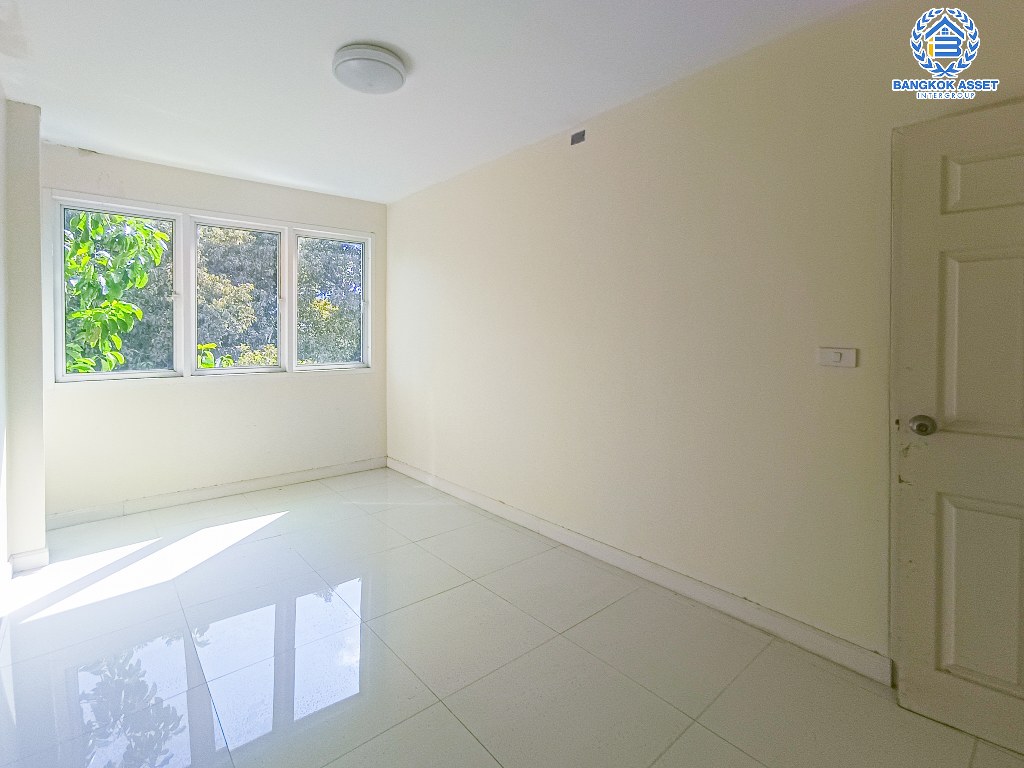 *****ทาวน์เฮ้าส์มือสอง โครงการ ประชาราษฏร์ สาย1 เนื้อที่กว้าง 24.70 ตร.ว. ฟังก์ชัน 4 ห้องนอน 3 ห้องน้ำ 2 ที่จอดรถ บ้านสภาพดี พร้อมอยู่ บนทำเลเดินทางสะดวก เชื่อมต่อถนนกรุงเทพ-นนทบุรี ถนนประชาราษร์สาย1 ถนนวงศ์สว่าง ใกล้รถไฟฟ้าสายสีม่วง "สถานีเตาปูน" และจุดขึ้นทางด่วน "ศรีรัช"