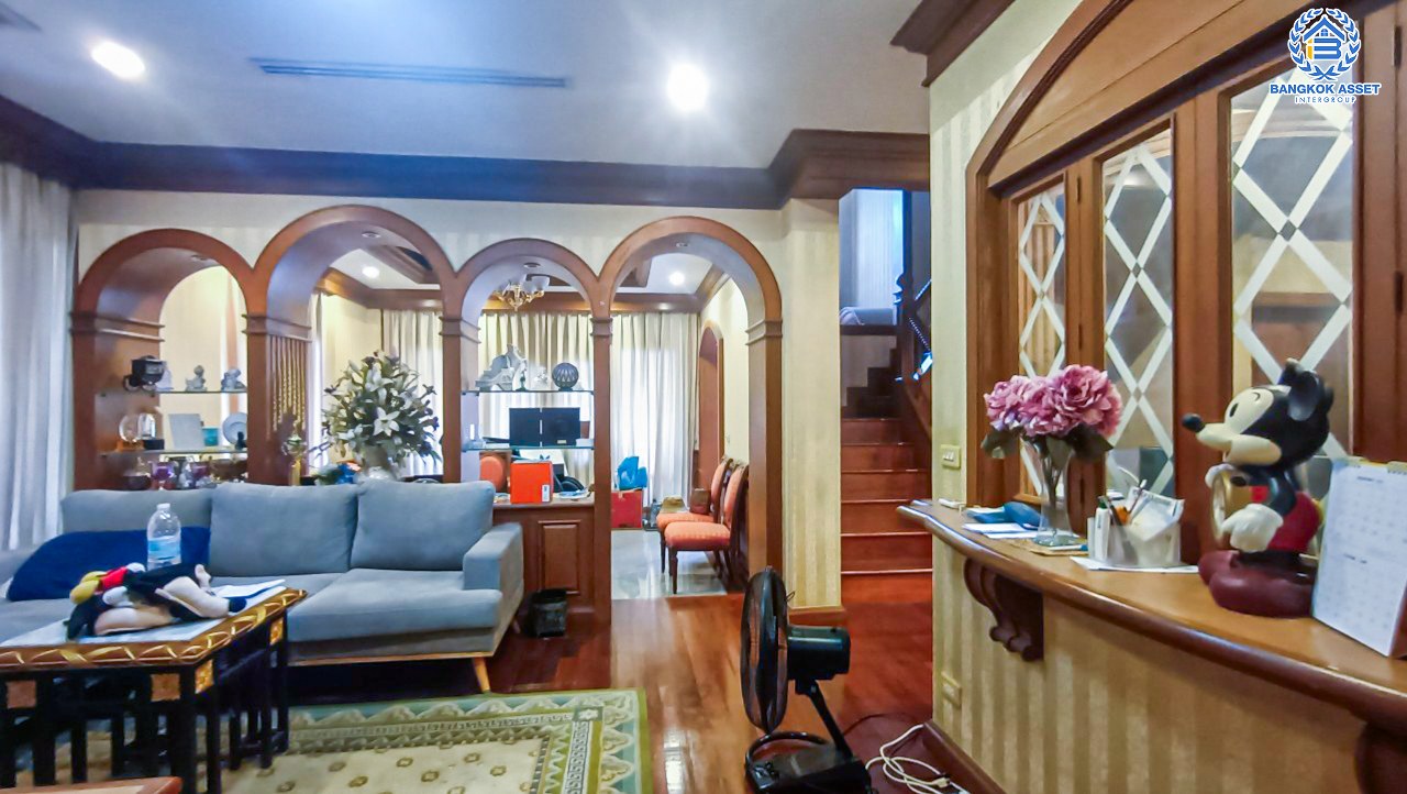 *****บ้านเดี่ยวมือสองนนทบุรี โครงการ ลัดดารมย์ รัตนาธิเบศร์ หลังมุม! เนื้อที่กว้างขวางถึง 98.4 ตร.ว. ฟังก์ชัน 4 ห้องนอน 4 ห้องน้ำ 2 ที่จอดรถ บ้านสภาพดี บนทำเลโซนเมือง เชื่อมต่อถนนรัตนาธิเบศร์, ถนนราชพฤกษ์ หน้าโครงการติดรถไฟฟ้าสายสีม่วง "สถานีไทรม้า" จองเลย!