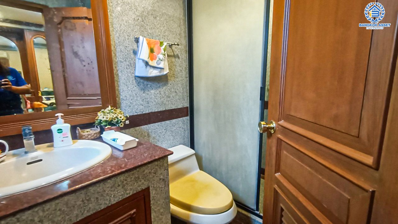 *****บ้านเดี่ยวมือสองนนทบุรี โครงการ ลัดดารมย์ รัตนาธิเบศร์ หลังมุม! เนื้อที่กว้างขวางถึง 98.4 ตร.ว. ฟังก์ชัน 4 ห้องนอน 4 ห้องน้ำ 2 ที่จอดรถ บ้านสภาพดี บนทำเลโซนเมือง เชื่อมต่อถนนรัตนาธิเบศร์, ถนนราชพฤกษ์ หน้าโครงการติดรถไฟฟ้าสายสีม่วง "สถานีไทรม้า" จองเลย!